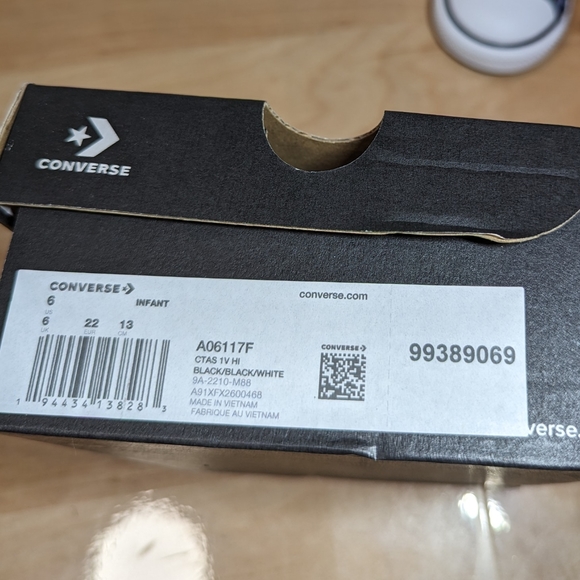 Converse Chuck Taylor All Star Hi Sneaker Black Bubbles Size 6 Infant. - Picture 9 of 11